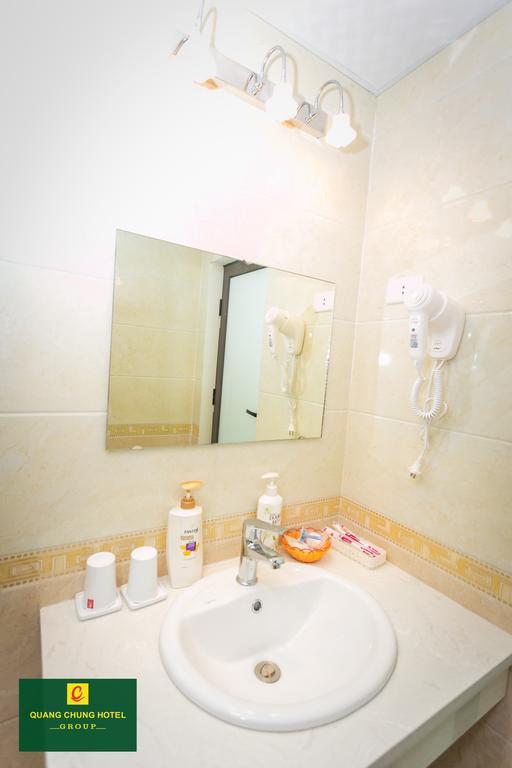 Ha VI Hotel Hanoi Buitenkant foto